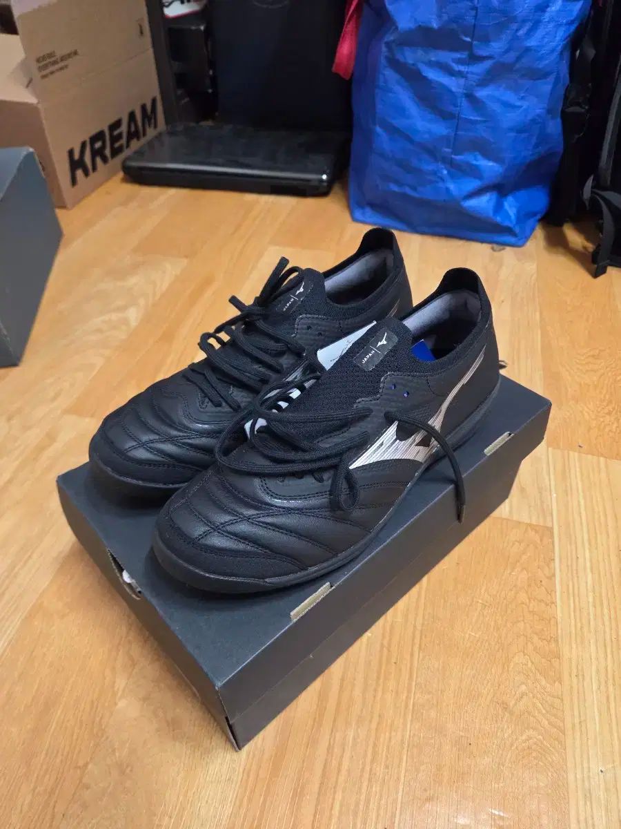 TF サッカーシューズ