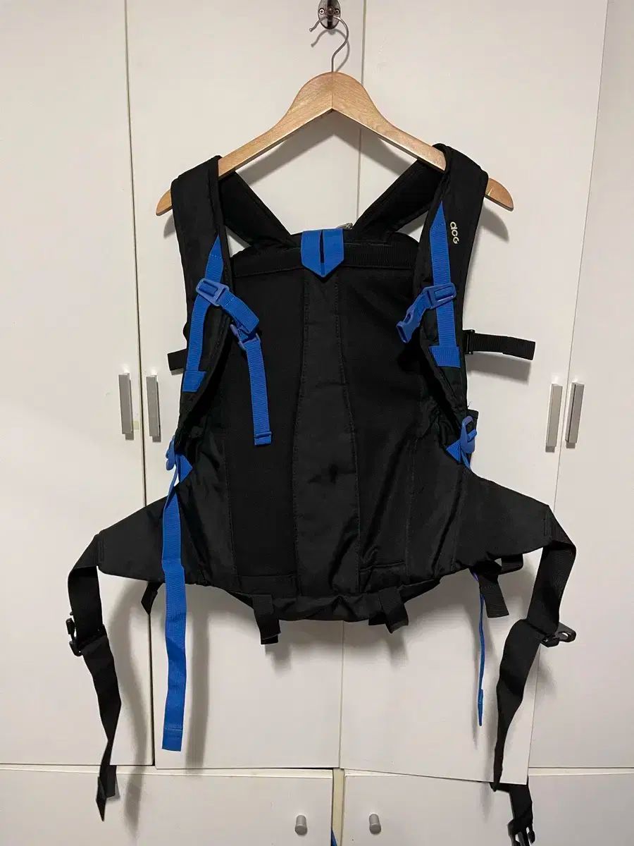 ナイキ ACG ブラック バックパック ブルー ストラップ