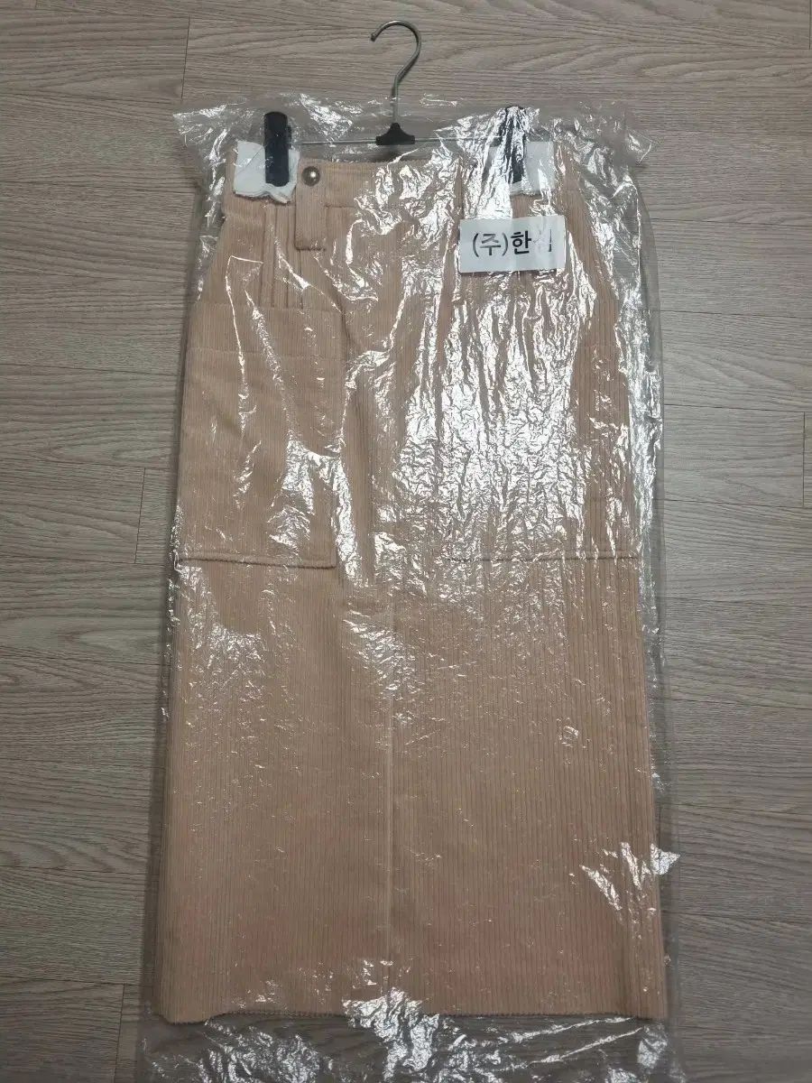 システムコーデュロイスカート