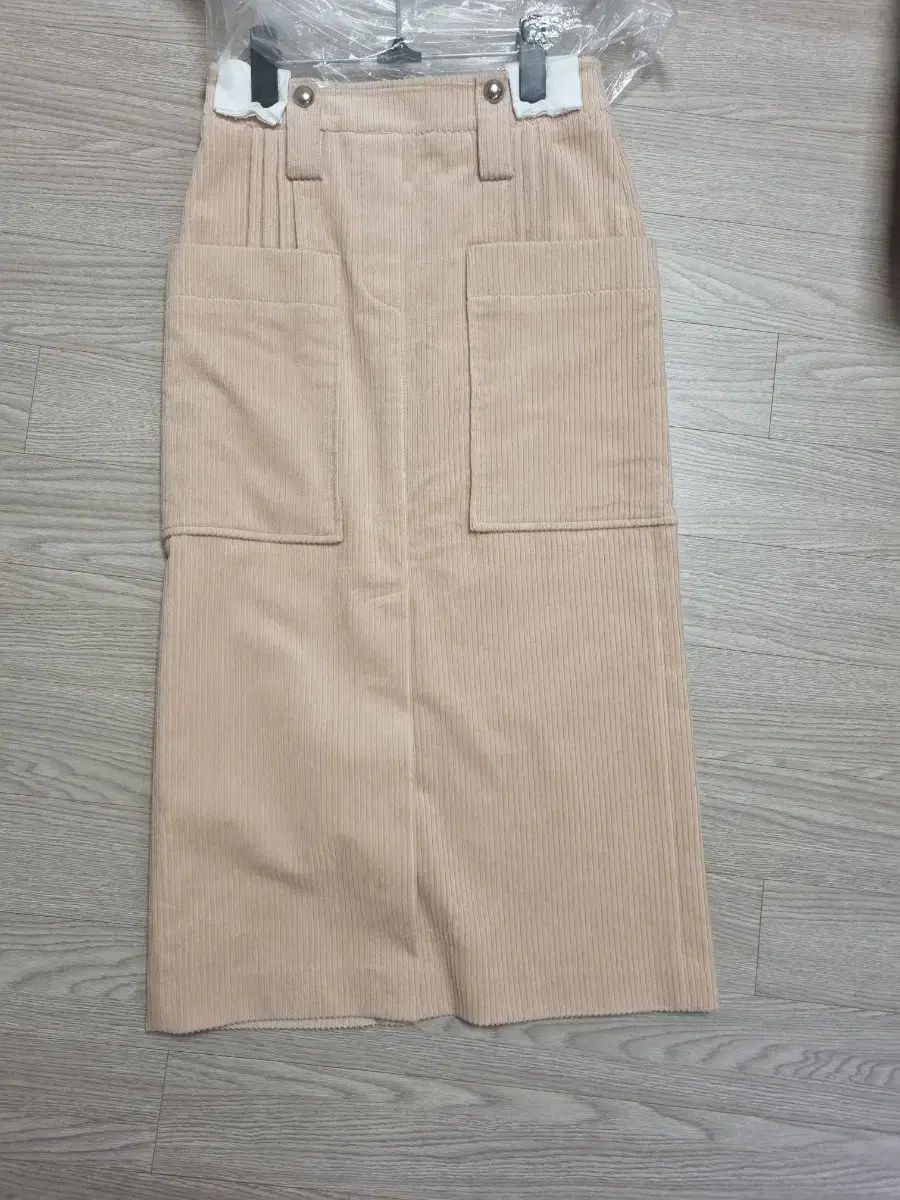 システムコーデュロイスカート