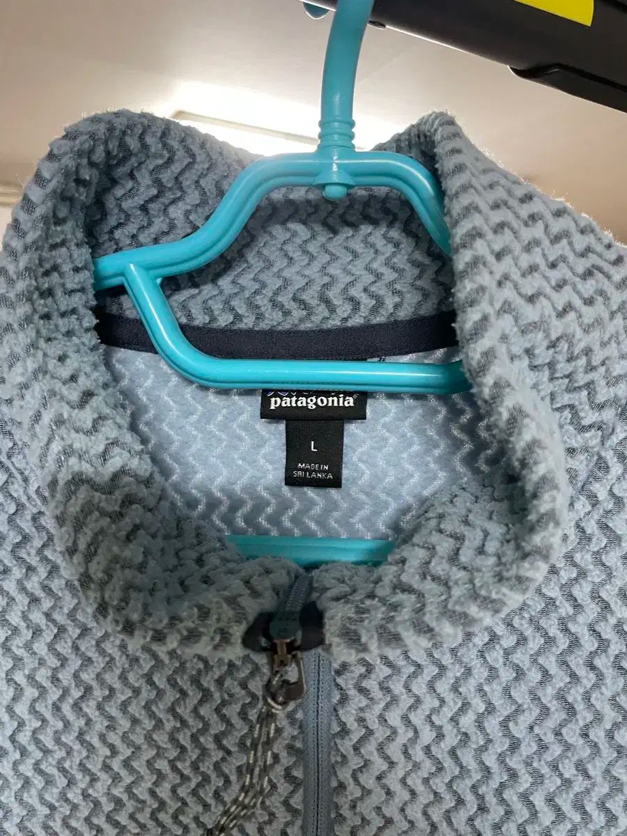 パタゴニア R 1 エア ジップネック Lサイズ