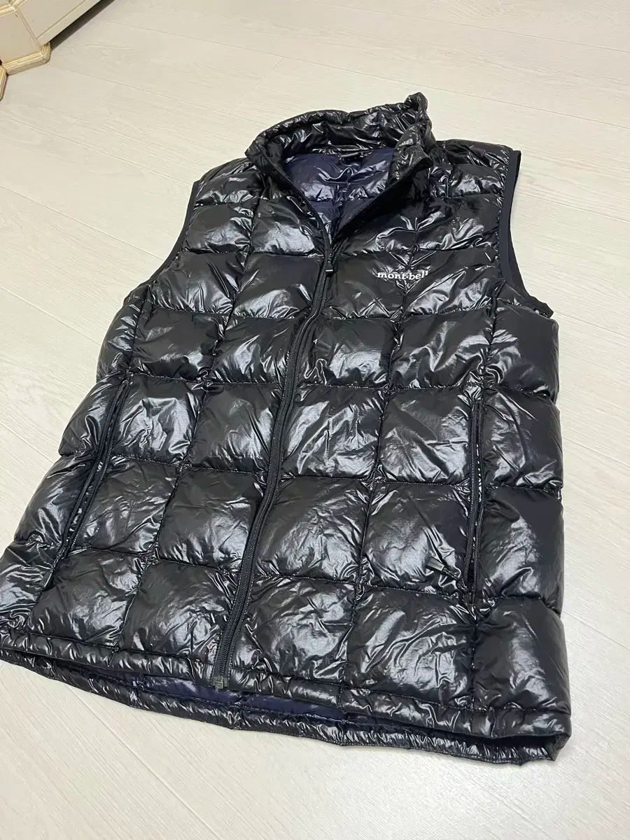 モンベル ダウン ベスト