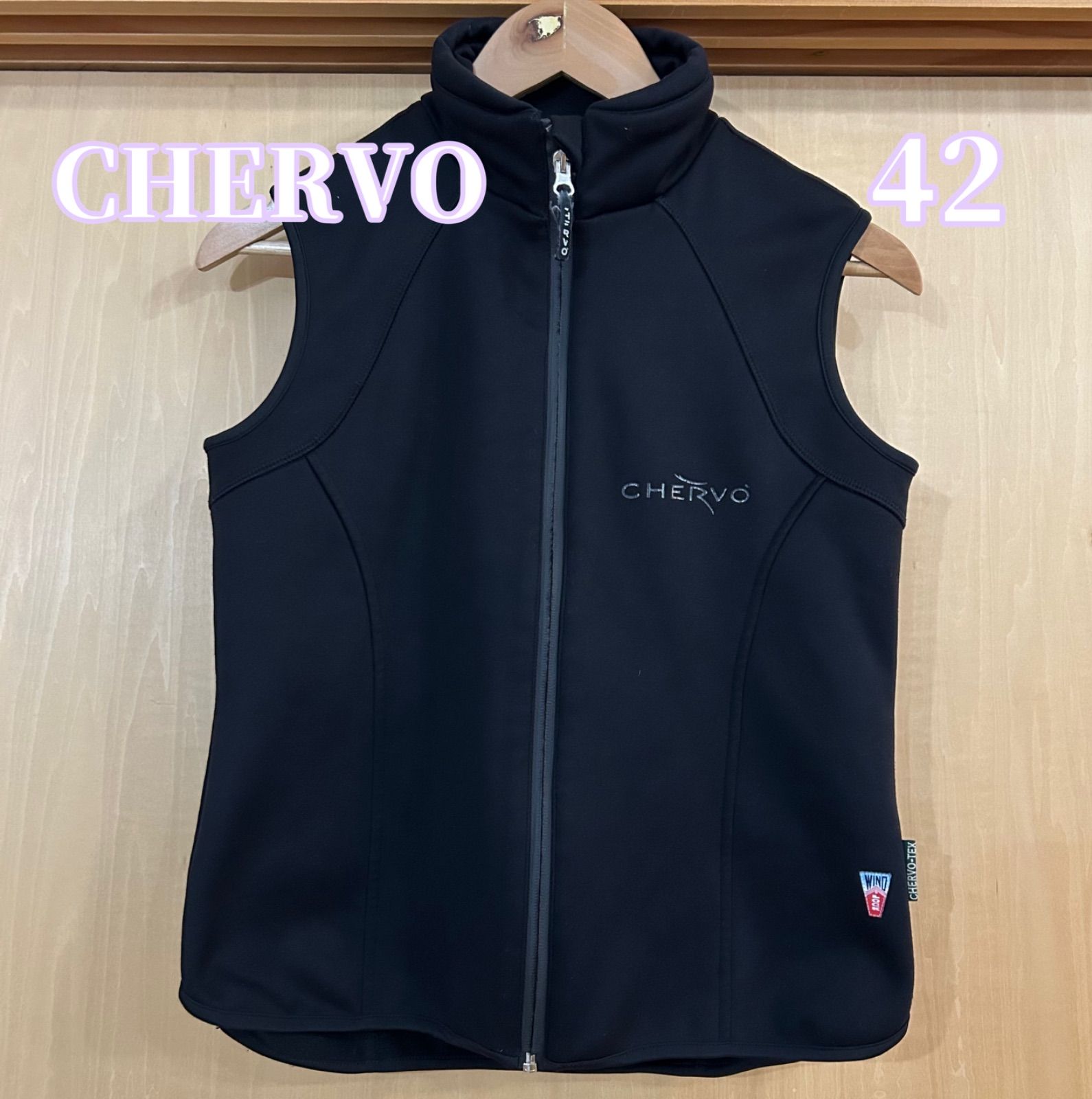 値下げ　新品未使用　chervo シェルボ 黒 レディース ベスト サイズ42 CHERVO シェルボ レディースゴルフウェア ベスト ブラック サイズ42