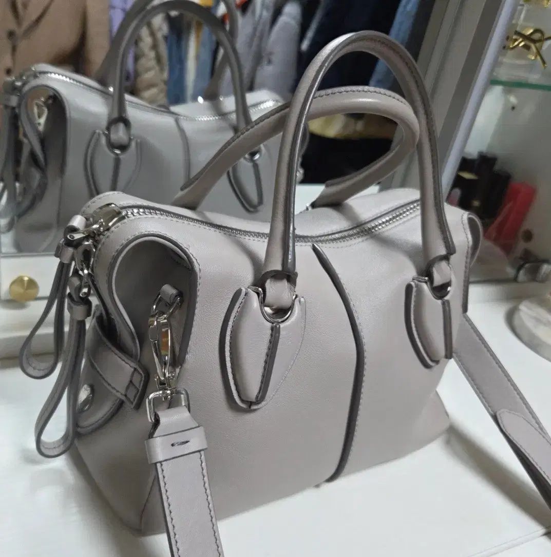 TOD S トッズ ディバッグ ミニ ライト グレー