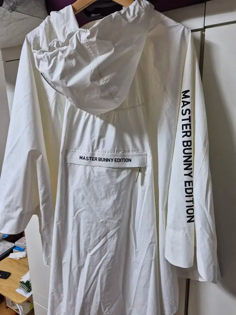 ウィンドブレーカー