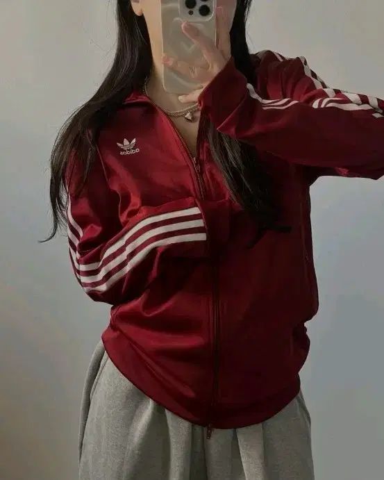 アディダス 3本線 ジャージ レッド レディース アディダス ファイヤーバード ベッケンバウアー ジャージ バーガンディ