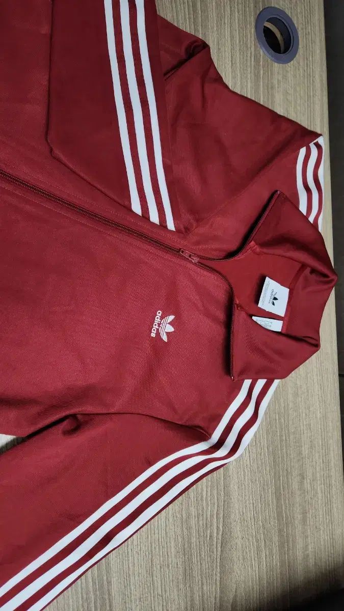 アディダス 3本線 ジャージ レッド レディース アディダス ファイヤーバード ベッケンバウアー ジャージ バーガンディ