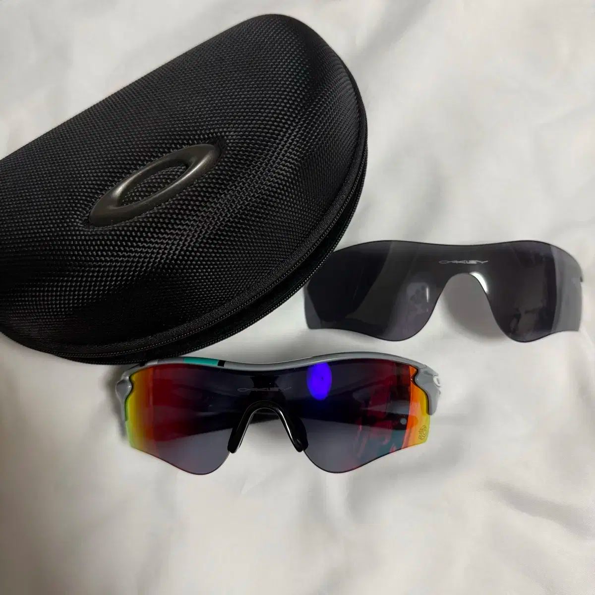 オークリー 30周年 モデル レーダーロック グレー