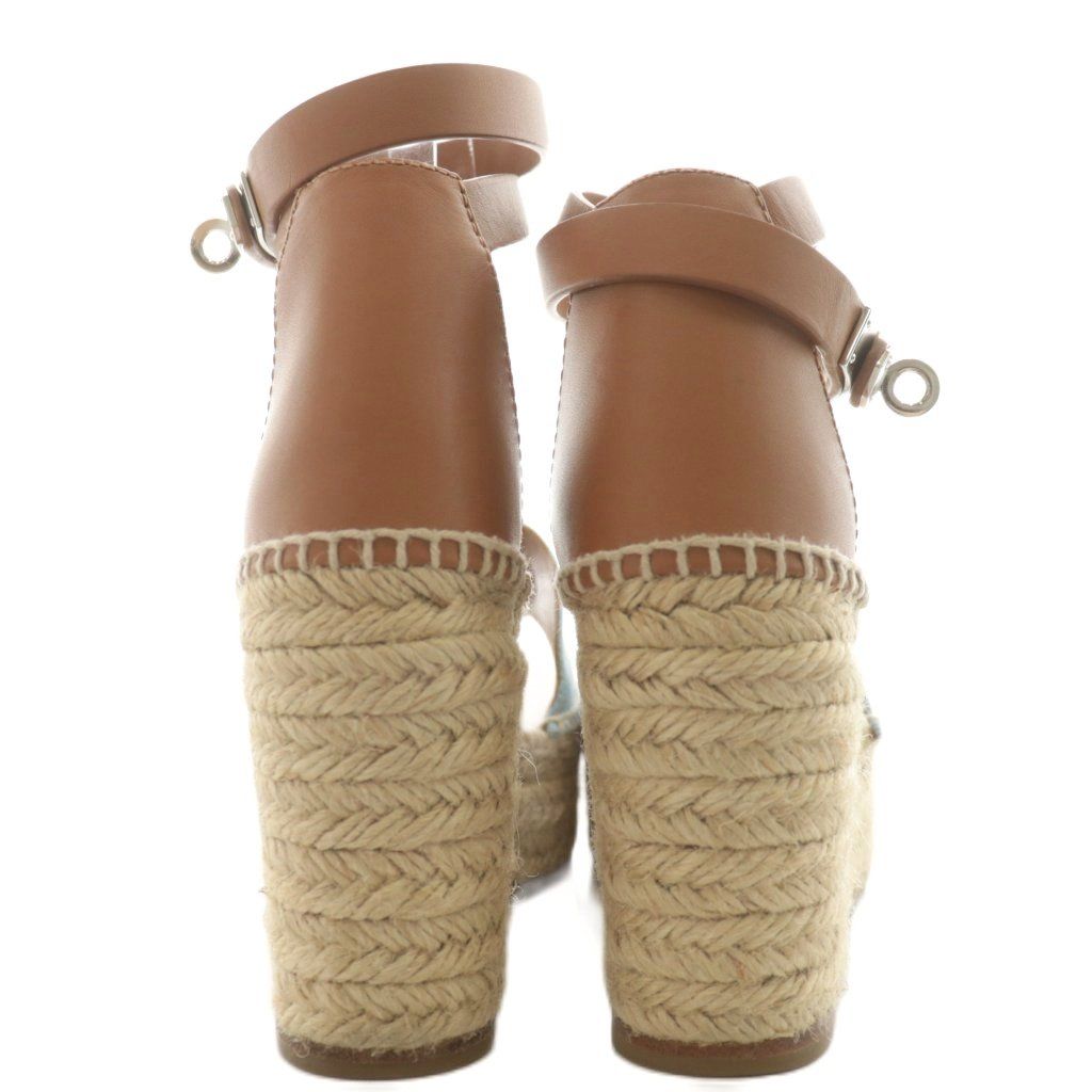 水色 ライトブルー