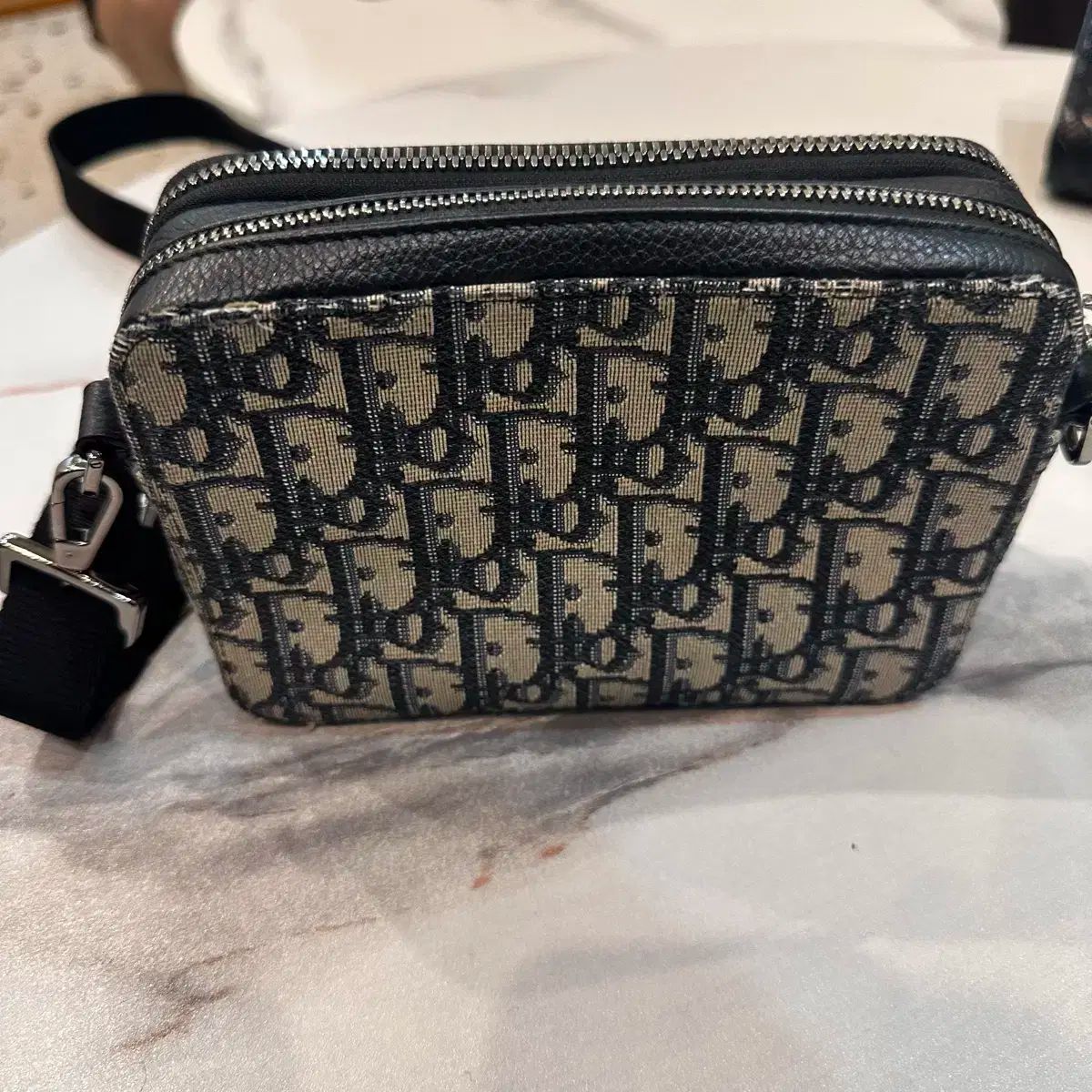 ディオール オブリーク ポーチ ストラップバッグ