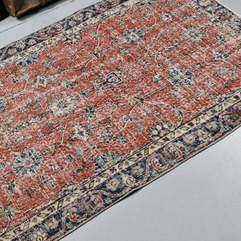 トルコラグ ヴィンテージ レッド フローラル