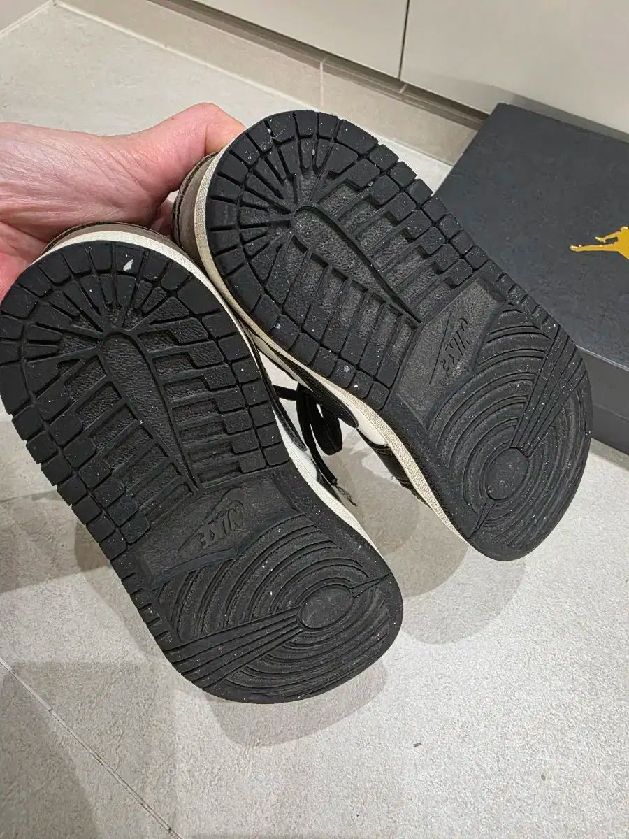 ナイキキッズ ジョーダン