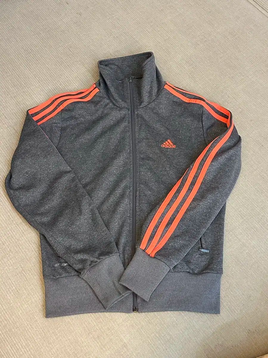 アディダス トラックジャージ 90