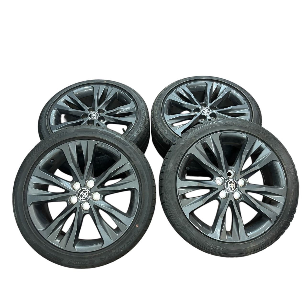 h9681 カローラツーリング W×B 純正ホイール 215/45r17 - メルカリ