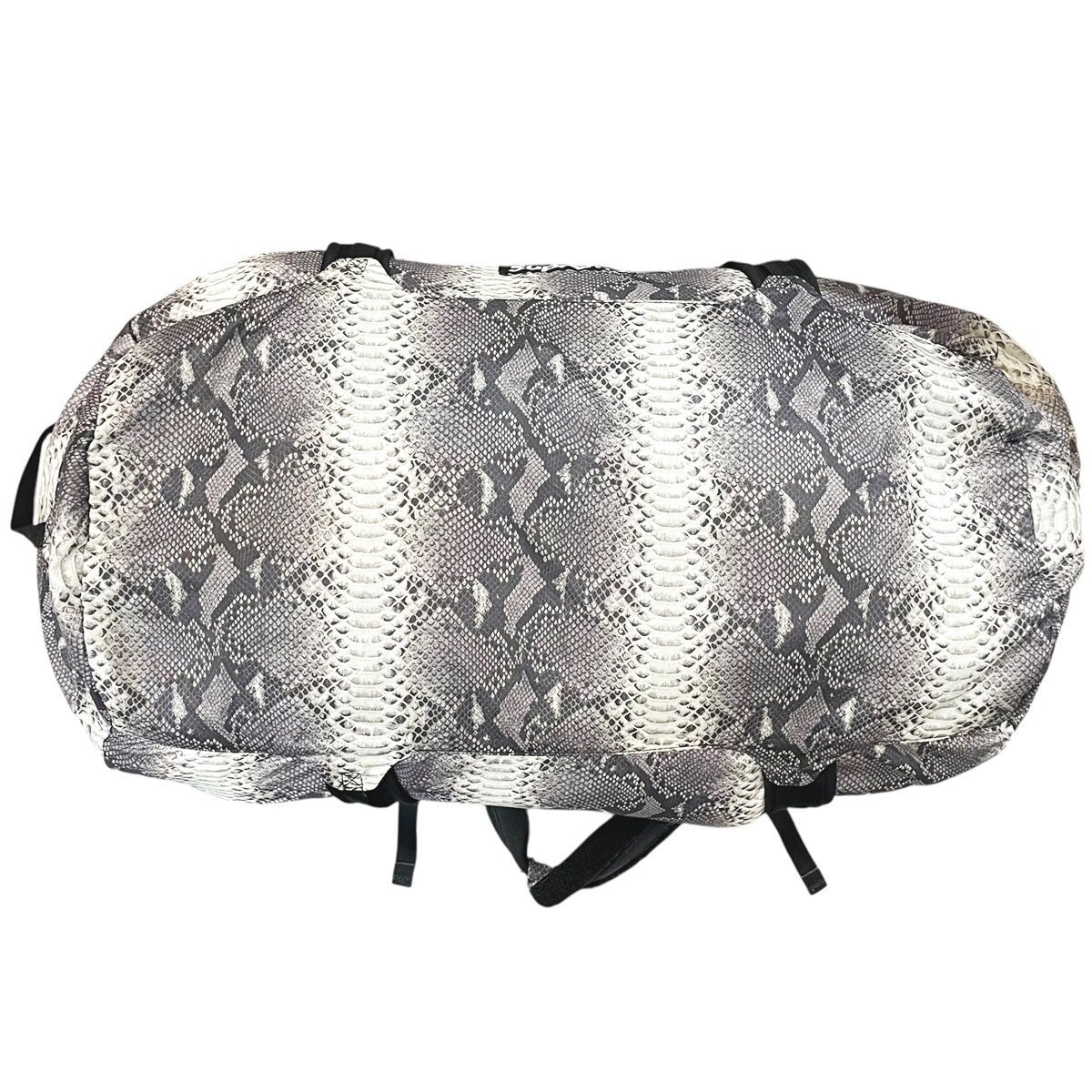 未使用級 シュプリーム ノースフェイス コラボ パイソン柄 ボストンバッグ 未使用級 シュプリーム ノースフェイス コラボ パイソン柄 ボストン