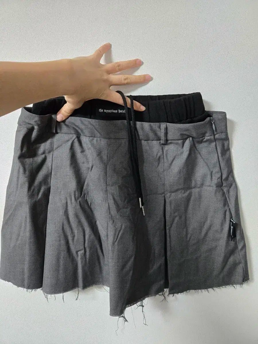 the mystrious hotel プリーツ ミニスカート