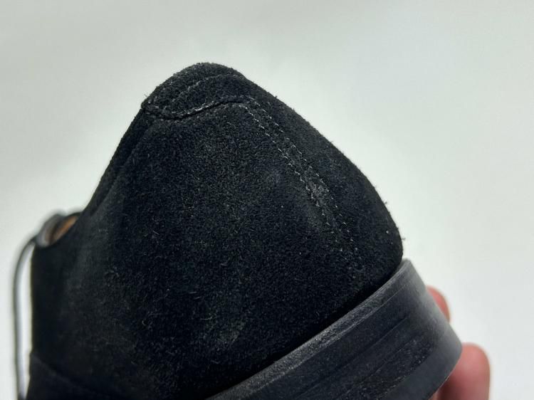 ブラック スエード