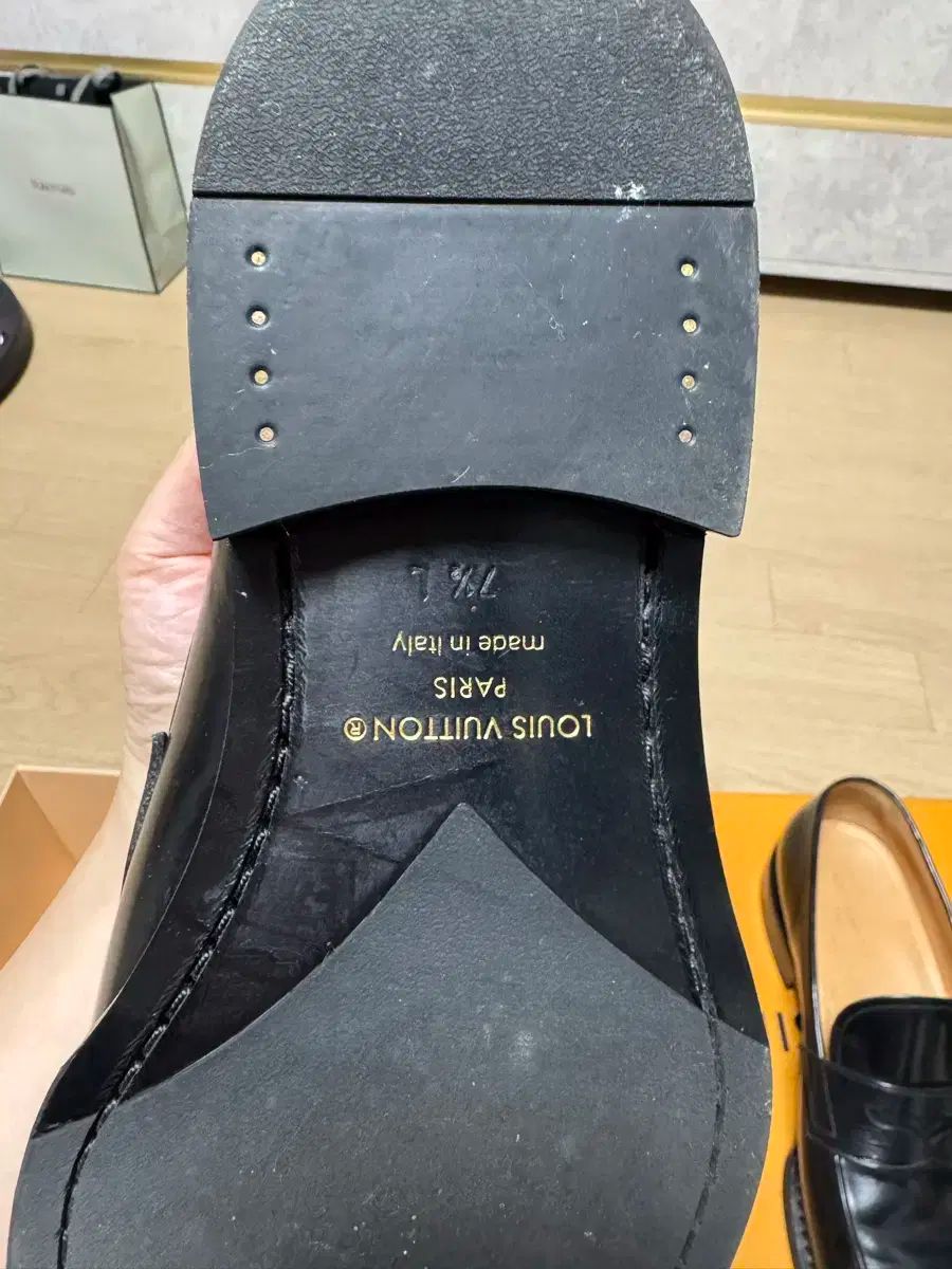  Louis Vuitton ルイヴィトン ケンシンントン ローファー 靴 ローファー ブーツ 革靴