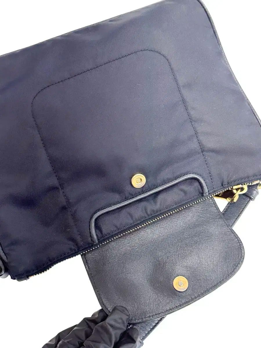 プラダ ポコノ サフィアーノ フラップ クロスバック DECORATOM_COM_BR