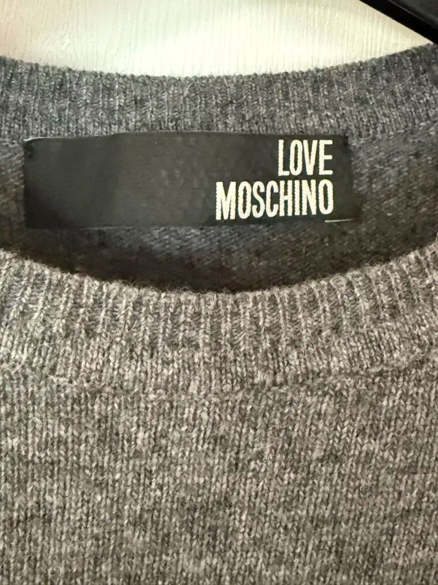 実際に着用 2回 モスキーノ 長袖 アンゴラ ウール ニット Tシャツ Sサイズ 55