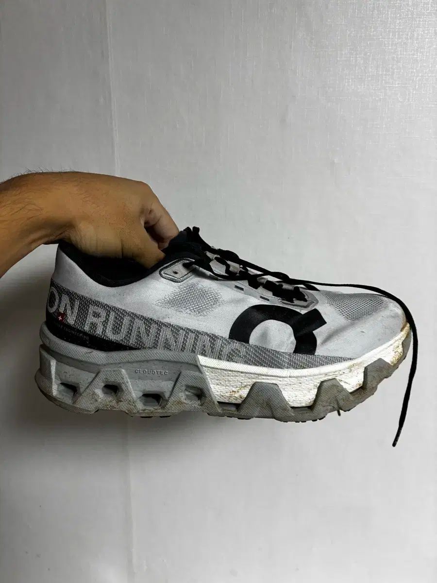 265 正価 270 単ランニング クラウド ハイパー 迷色