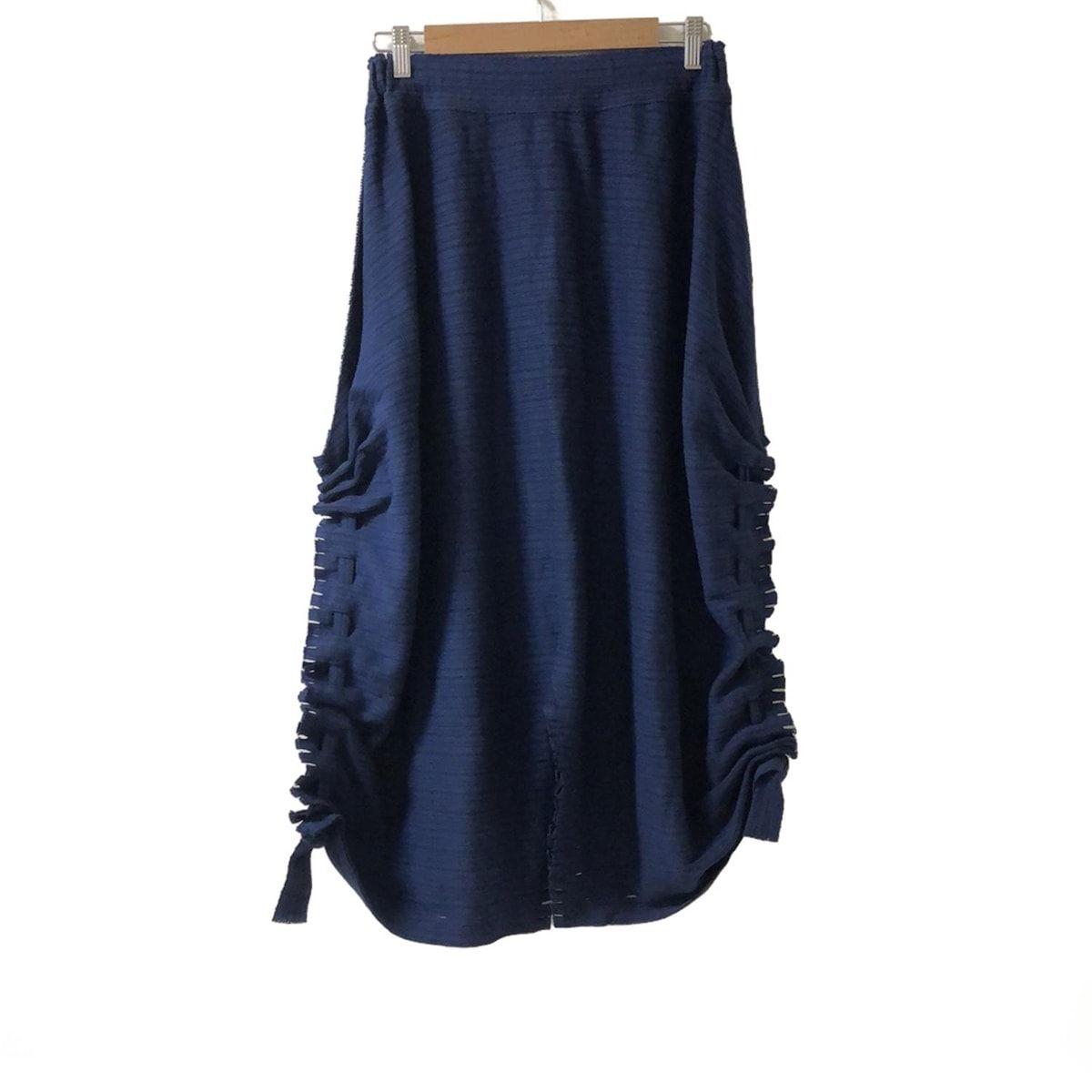 イッセイミヤケ パンツ サイズ2 M レディース - ネイビー×ダークネイビー クロップド 半端丈 ウエストゴム サルエルパンツ A.POC INSIDE