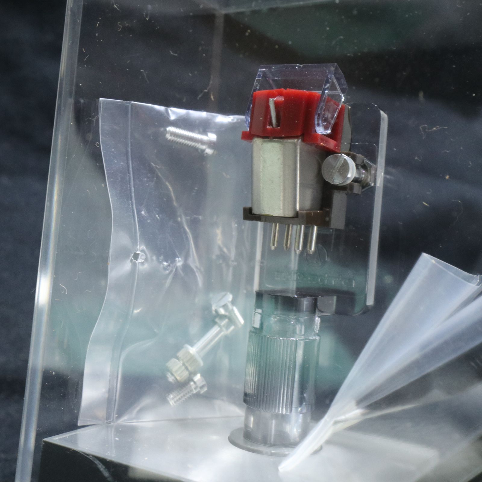 DENON デノン DL-65 MM型 レコード カートリッジ 保管ケースは別メーカー