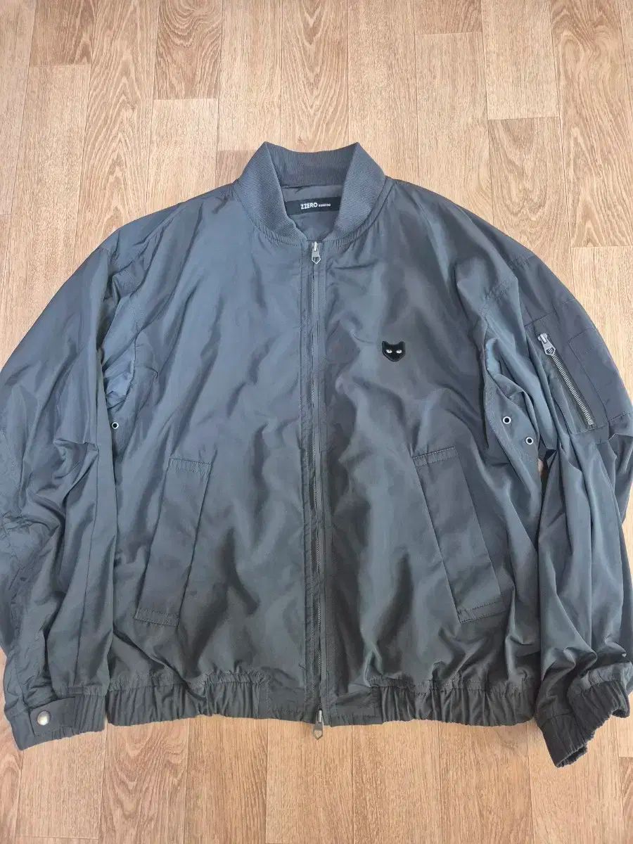 ウィンドブレーカー