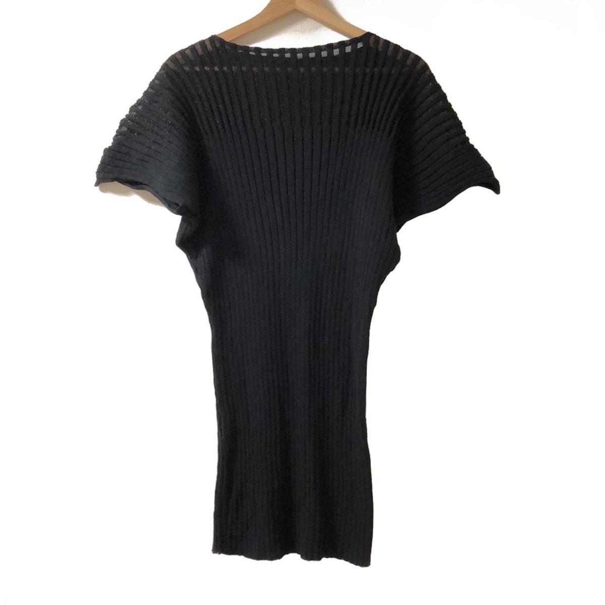 ISSEYMIYAKE イッセイミヤケ ワンピース サイズ2 M レディース - 黒 半袖 ひざ丈 ニット ラメ