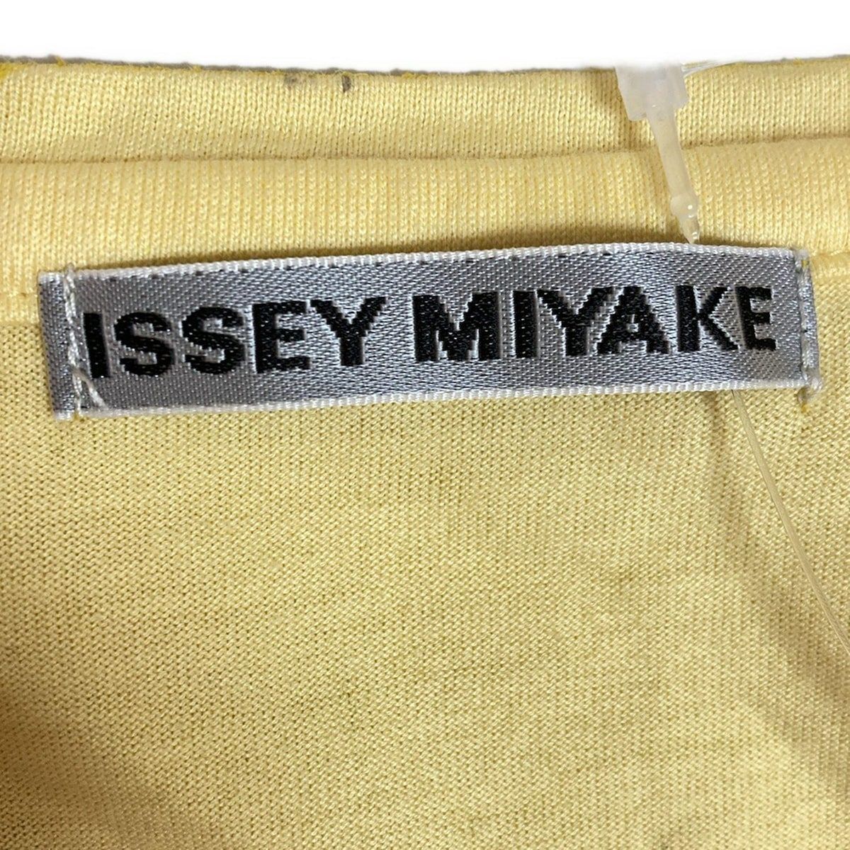  イッセイミヤケ チュニック サイズ2 M レディース - イエロー×ライトイエロー クルーネック 半袖 半袖 チュニック