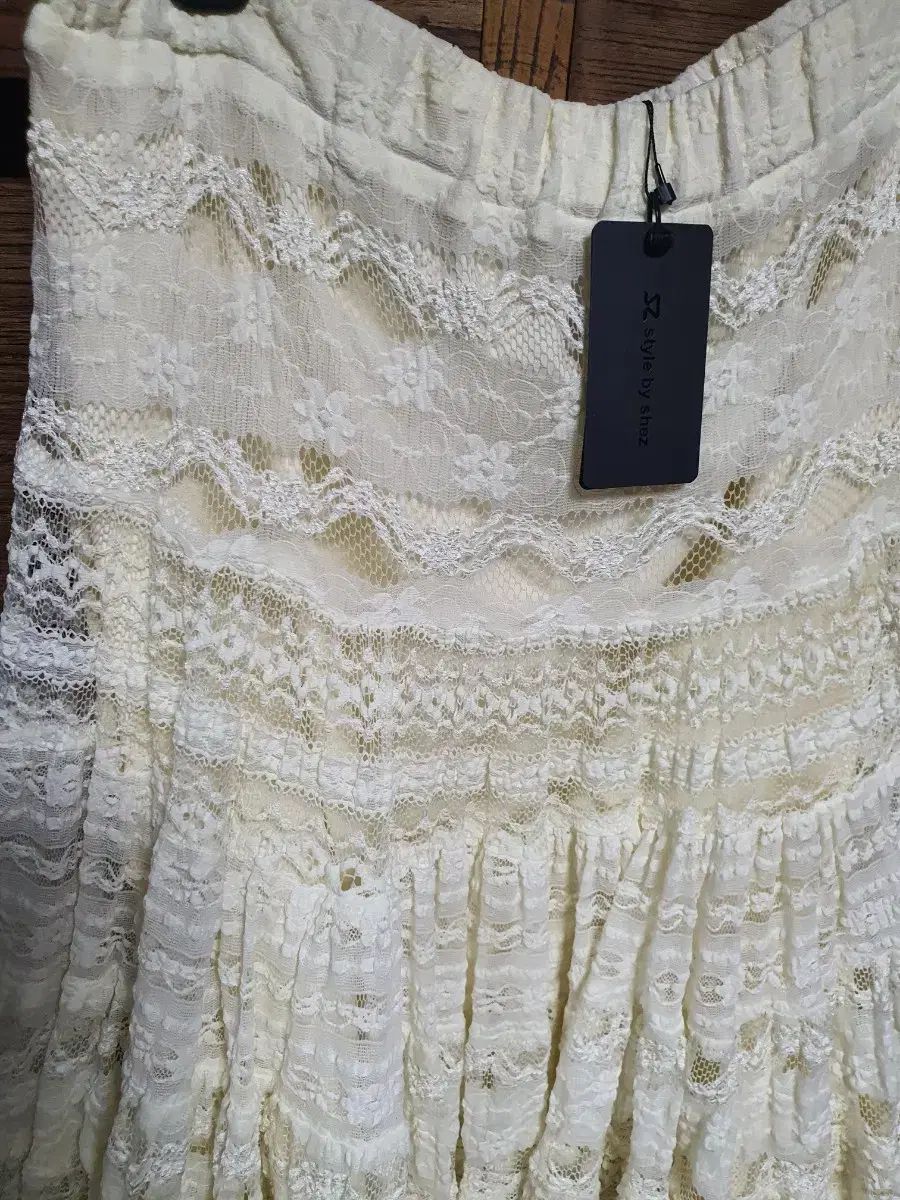 スタイルバイあんさんぶるスターズ レース ティアード ISTJ VENDING MACHINE Ver. スカート