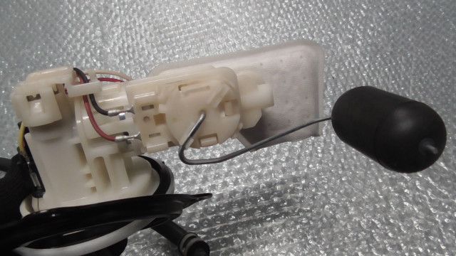 ビーノ４スト FI SA59J-007xxx の 燃料ポンプ 1761614079 BRIGHTFACE_UK