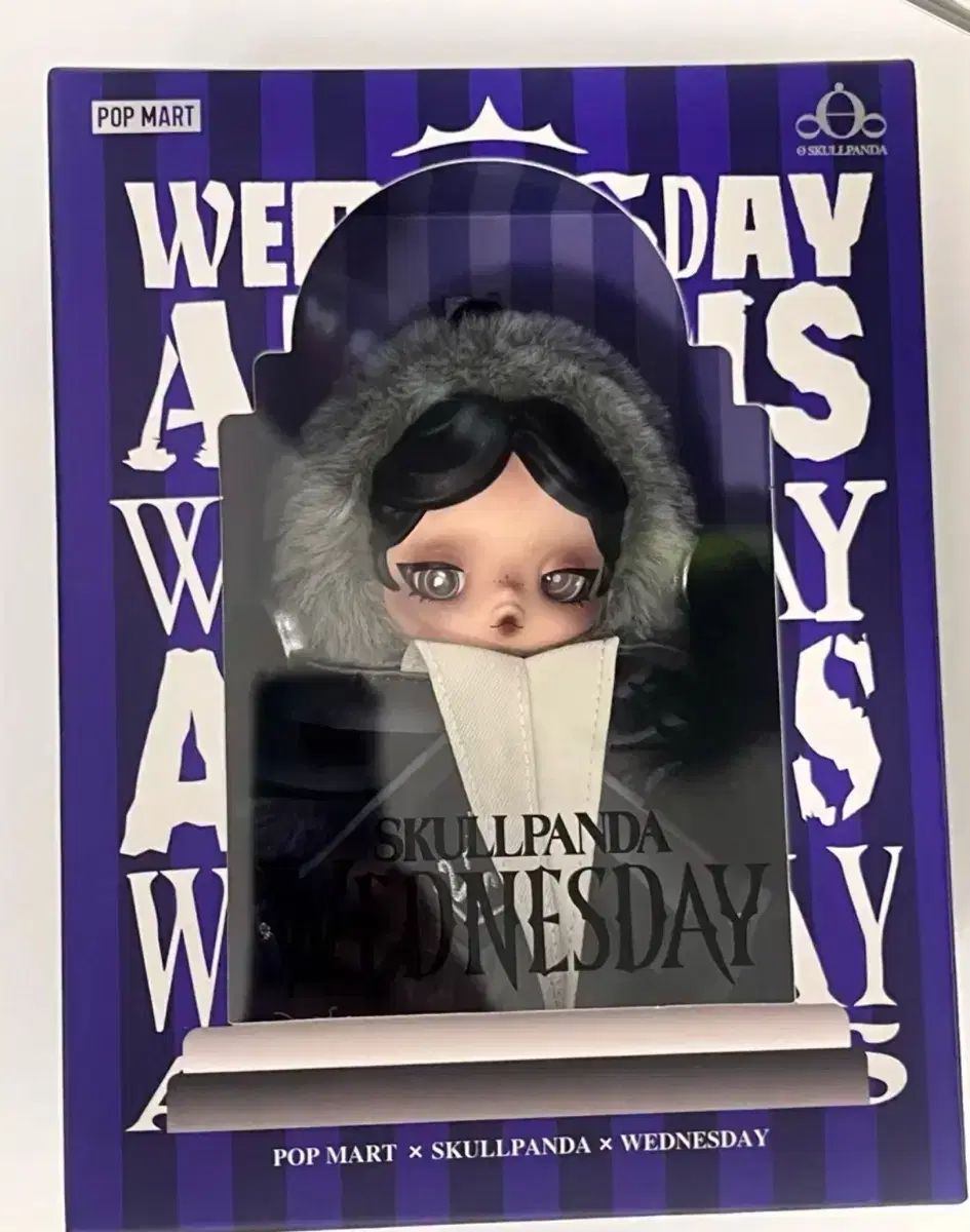 ポップマート スカルパンダ X ウェンズデー キーリング
