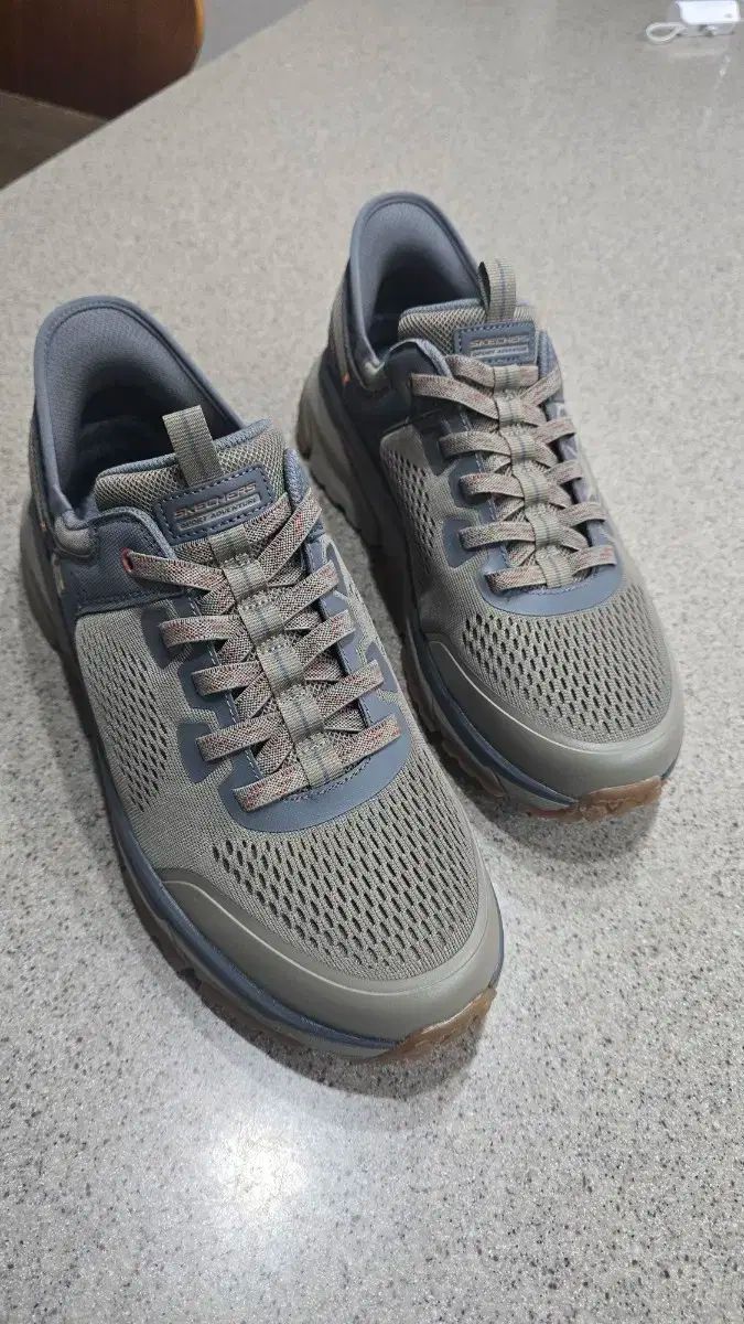 スケッチャーズ スリップイン トレイル アウトドア 290mm