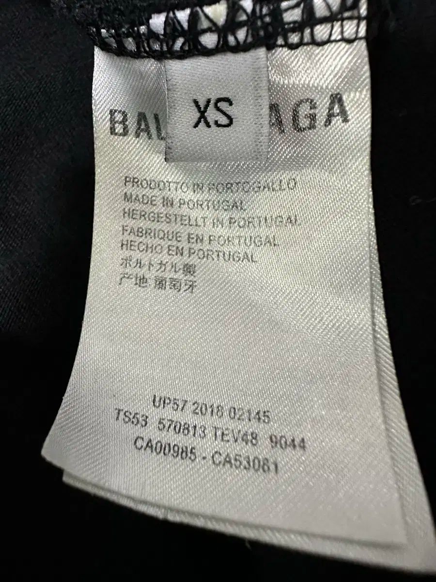  バレンシアガ ブラック ロゴ Tシャツ 半袖(Tシャツ) Tシャツ カットソー