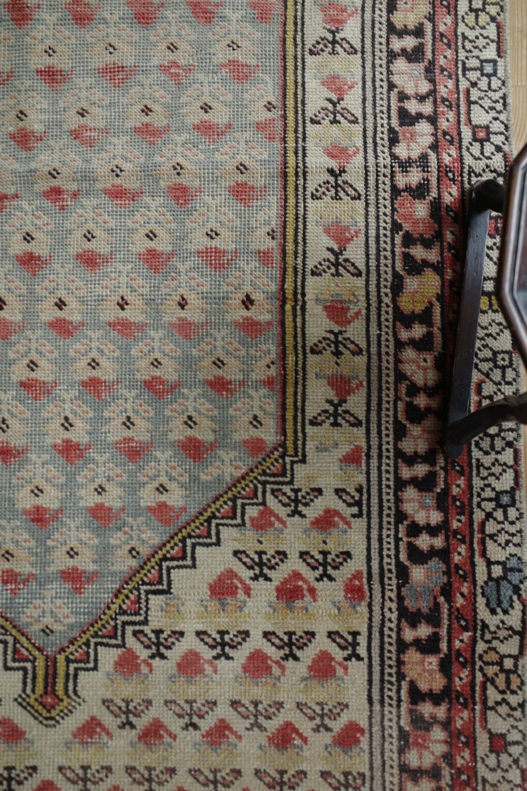 トルコ ウシャク産 ヴィンテージラグ MARWIL-DEMENAGEMENTS_CH