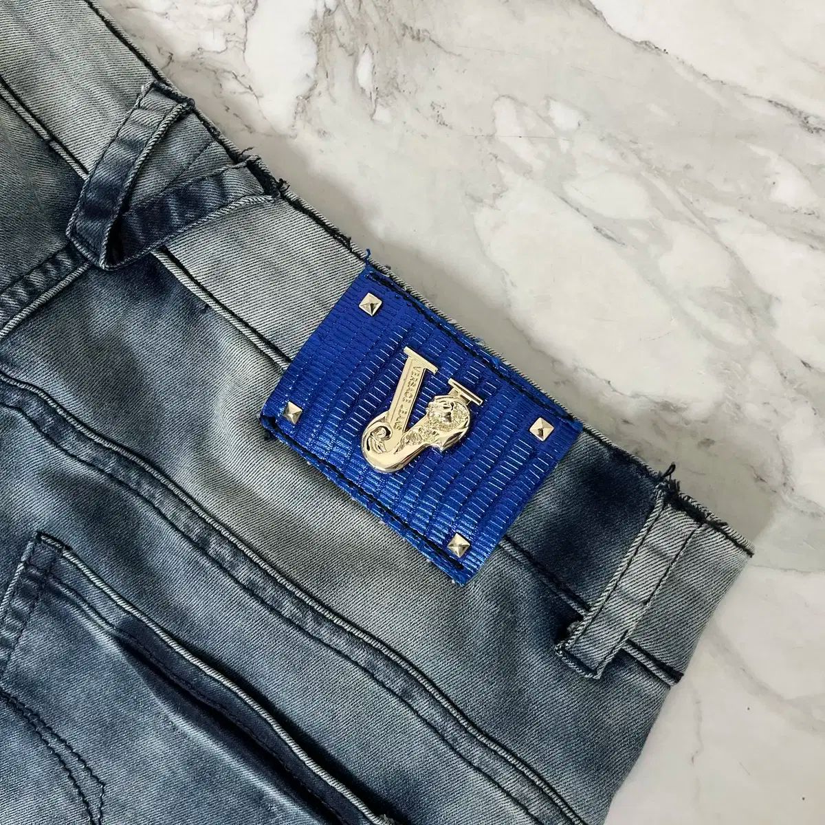 ヴェルサーチェ ジーンズ レディース デニム ウエスト 28 DECORATOM_COM_BR