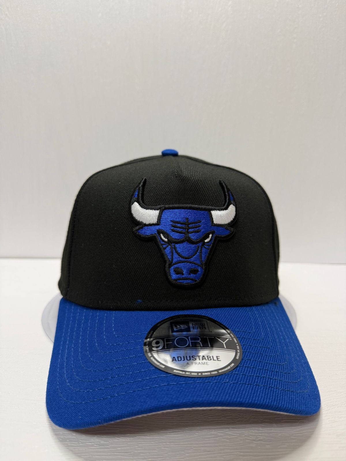 Newera シカゴブルズ Chicago Bulls EST.1966 9forty A-FRAME スナップバックキャップ ツートン