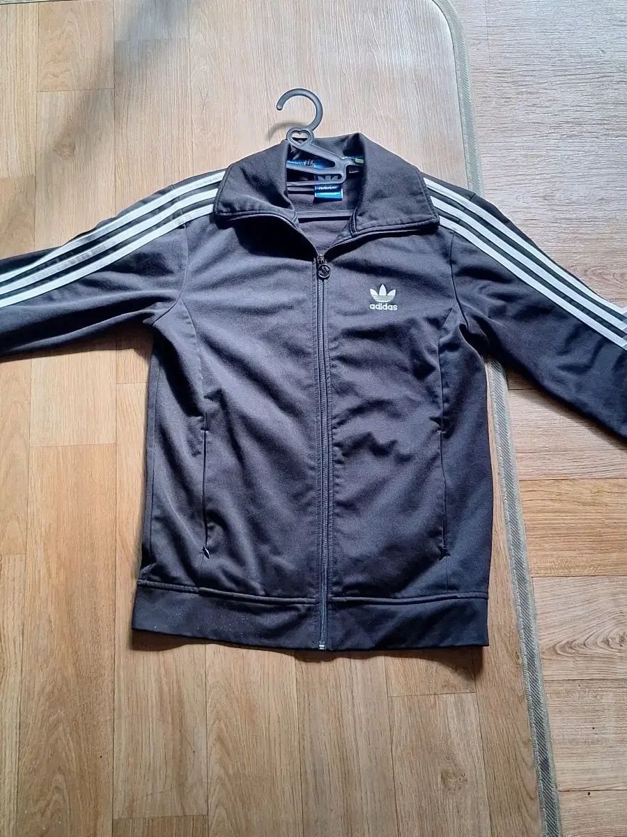 アディダス ジャージ ヨーロッパ XL 黒