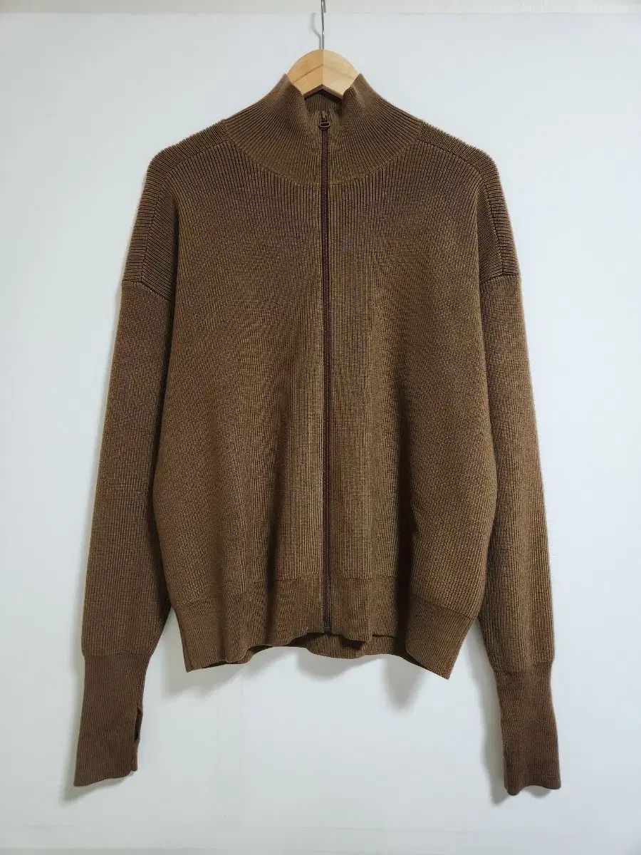 ユニクロ U メリノウール ジップアップ