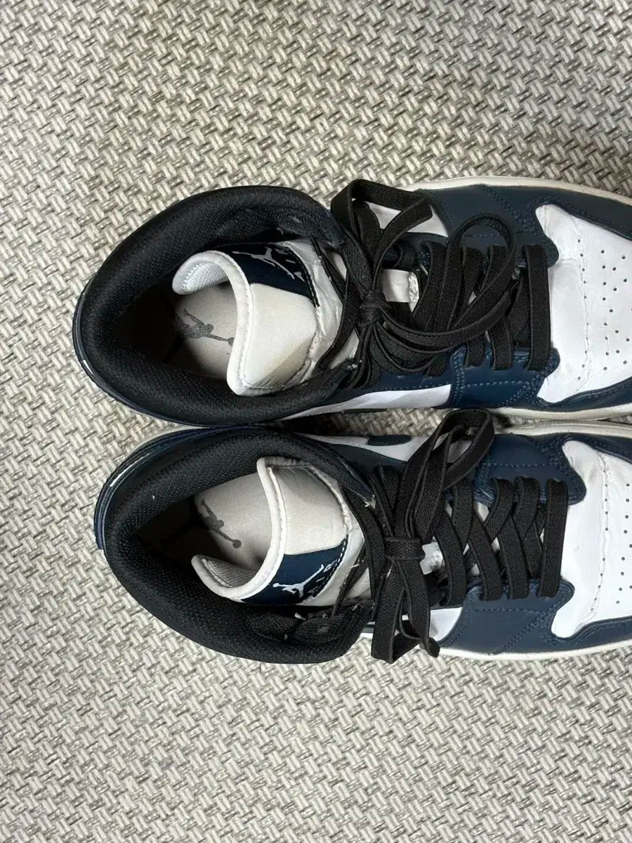 ジョーダン 1 ミッド DARK 틸 265