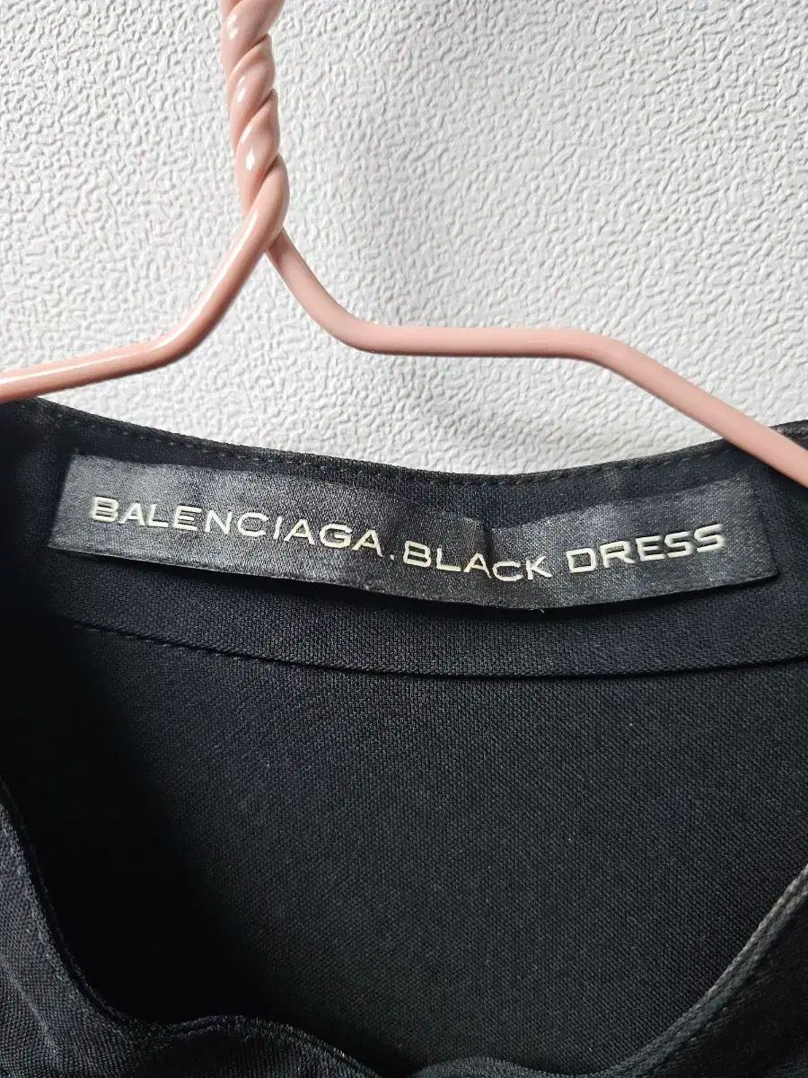 バレンシアガ ブラックワンピース