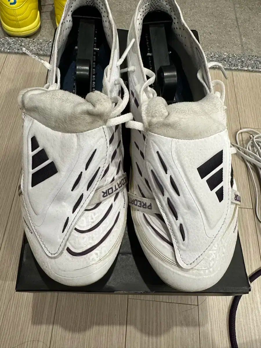 アディダス プレデター FT AG 260