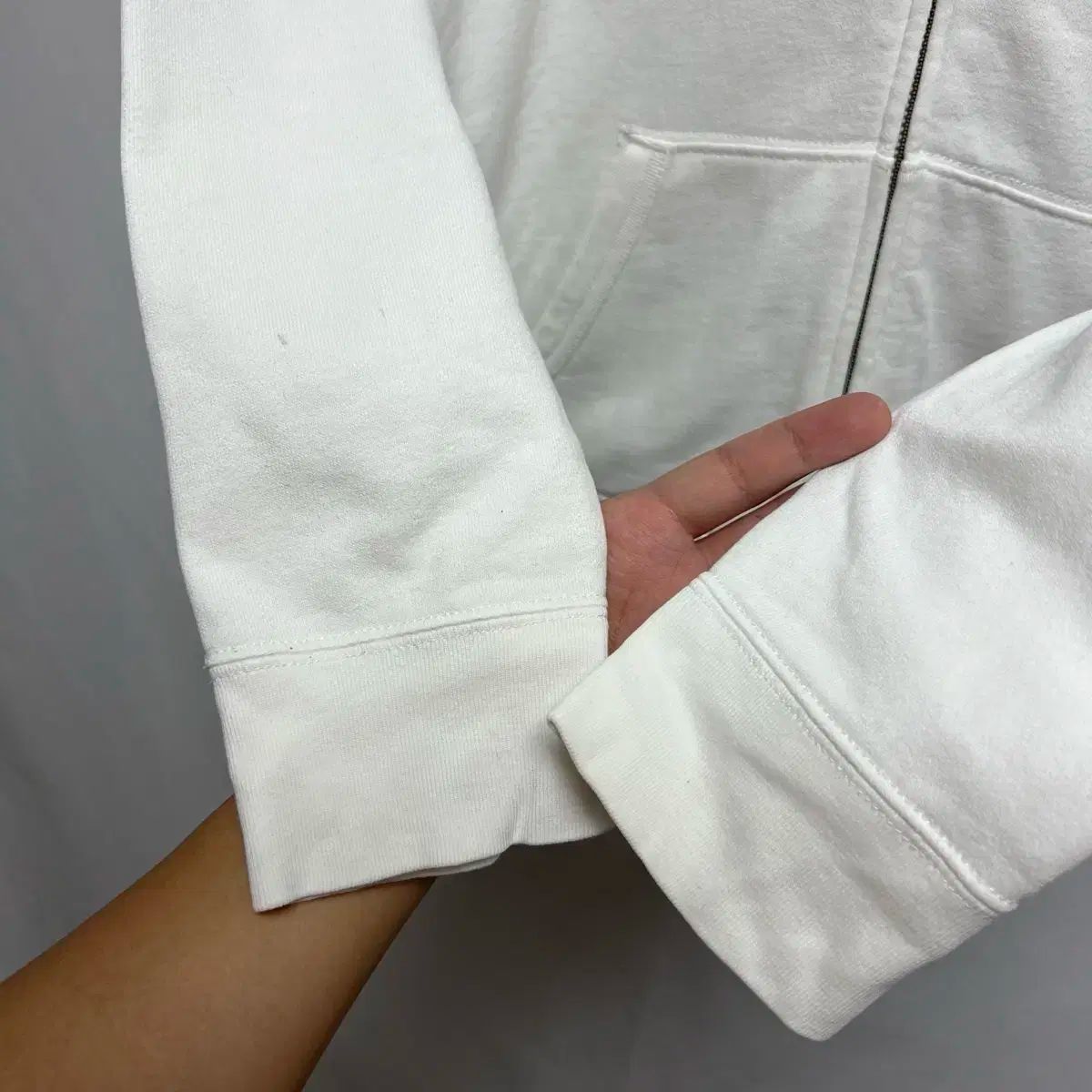 ビックポニー 白