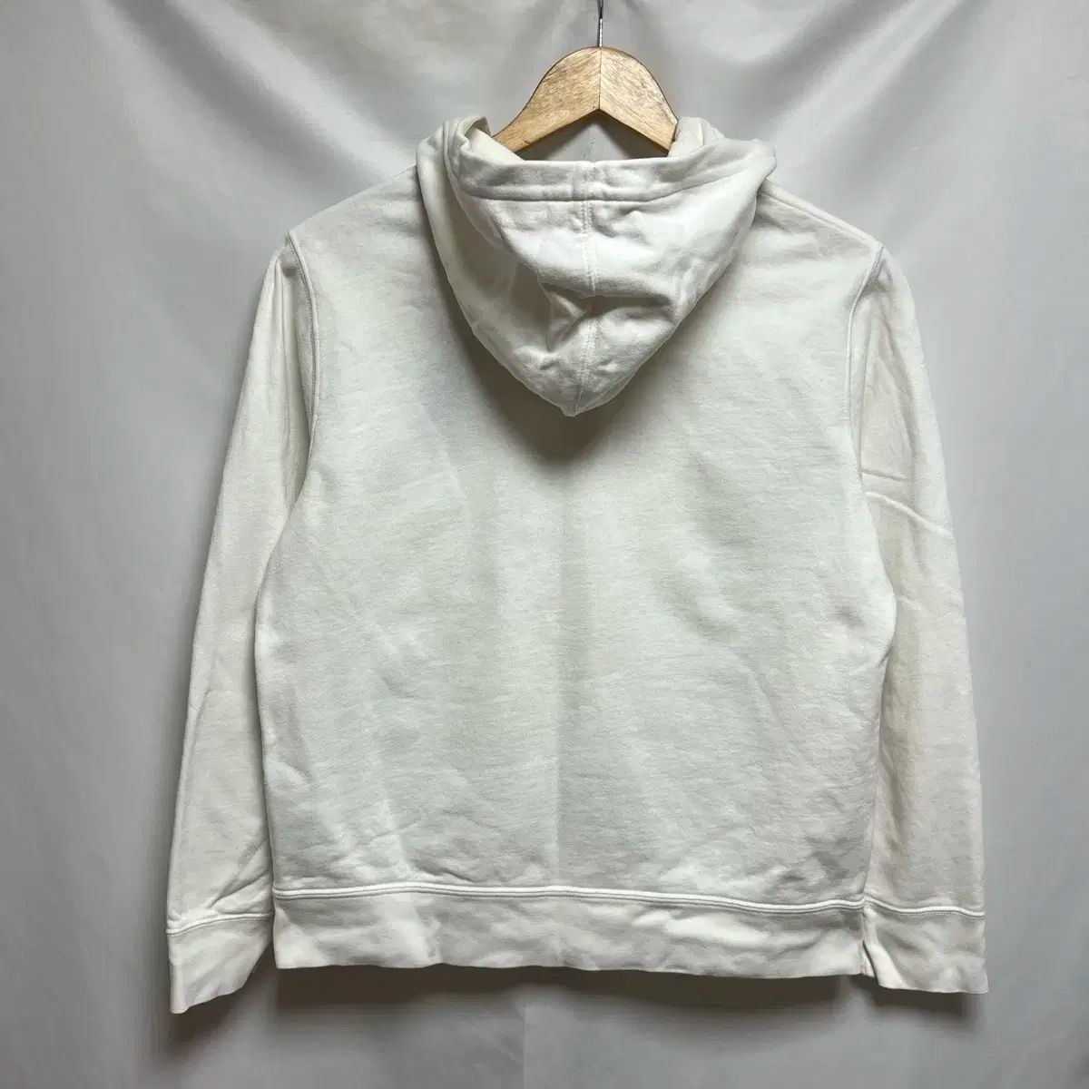 ビックポニー 白