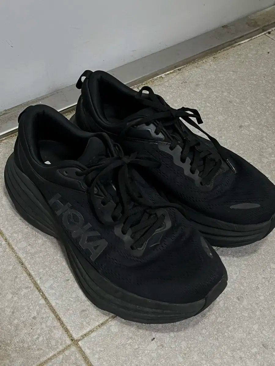 HOKA ONE ONE ボンダイ8 ワイド 270
