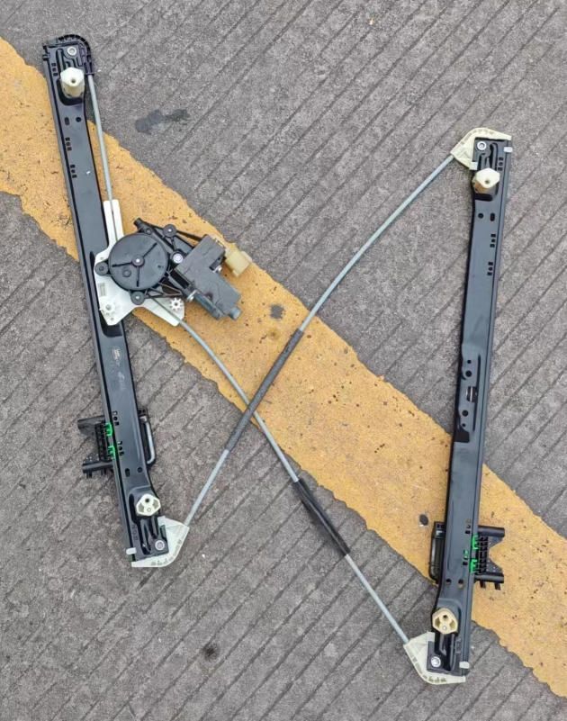 ランドローバー勝利行政延長リフターアッセンブラケット適用後左 後右LR078197 LR043934 BILLOVLOGS_CO_UK