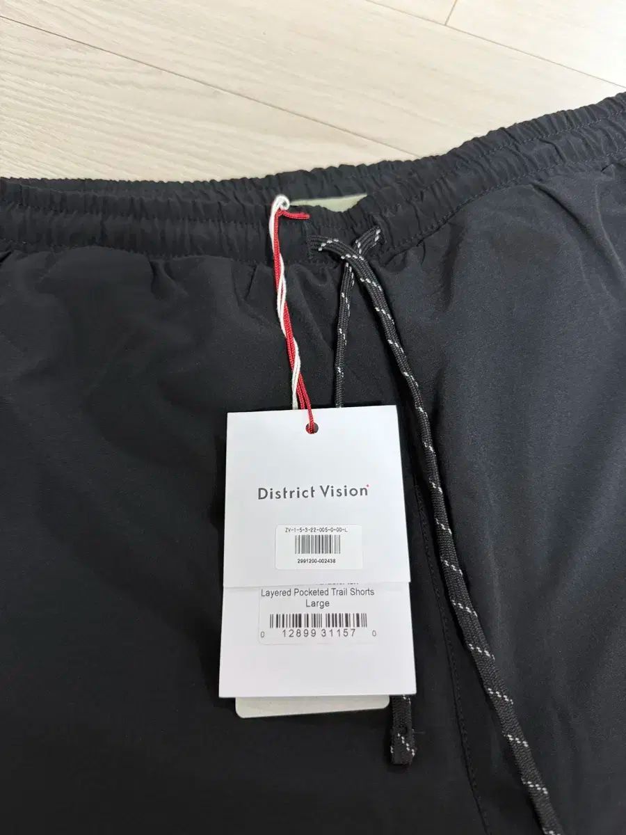 ディストリクト ビジョン トレイル ショーツ L