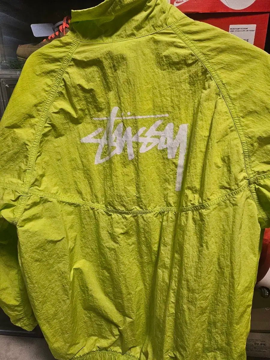 ナイキ×ステューシー ウィンドランナー アノラック ブライト 객스터