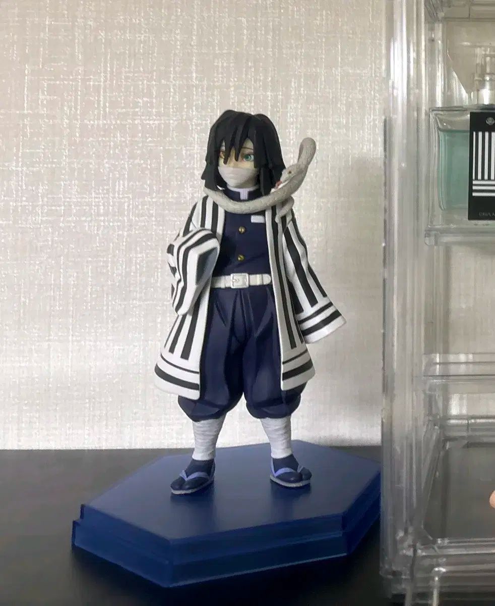 鬼滅の刃 伊黒 小芭内 ポップアップフィギュア